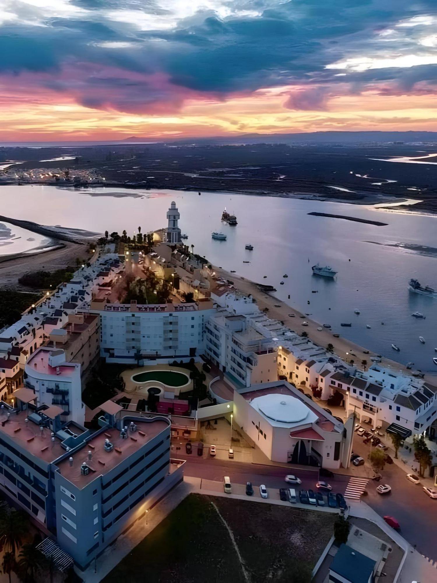Casa Del Mar,,, Gran Terraza Junto Playa Cantil Isla Cristina Bagian luar foto